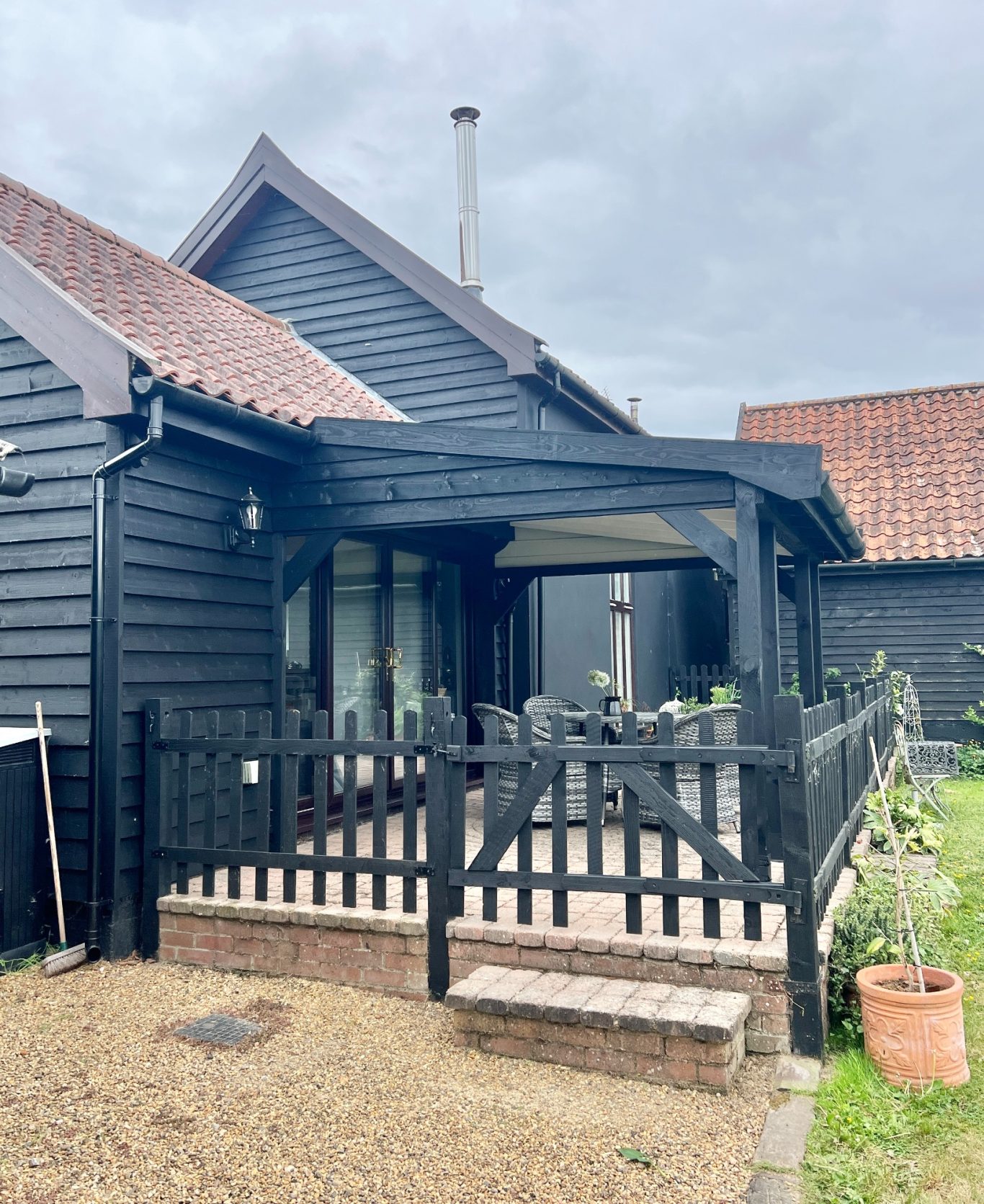 GAZEBO DESIGN & BUILD